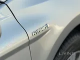 Toyota Camry LE Hybrid 2022